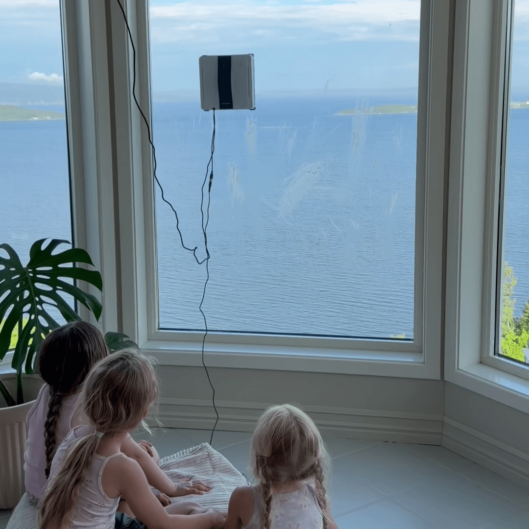 Professional Window cleaning robot HESTER M3 PRO Extra Clean with AI navigation & Corner Cleaning for Windows, Mirrors & Tiles - Hester